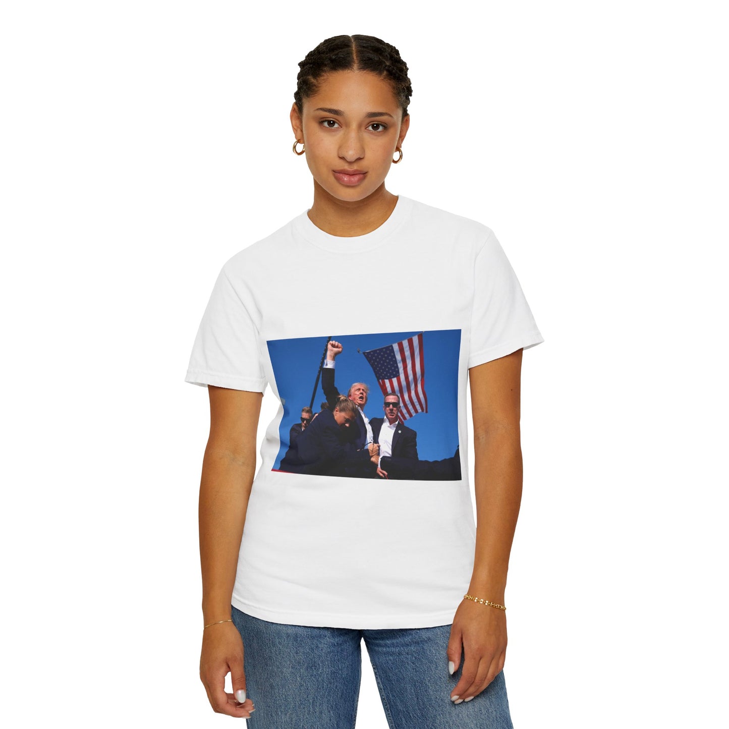 Trump Never Surrenders T-Shirt